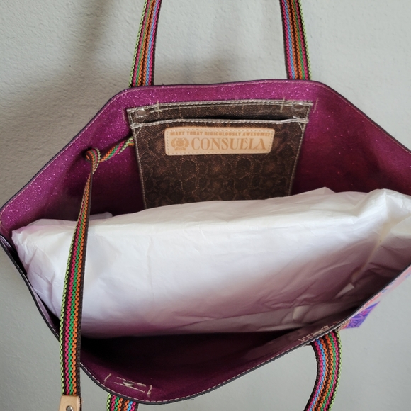 NWT Loretta Breezy East / West Tote cactus print - Picture 5 of 6